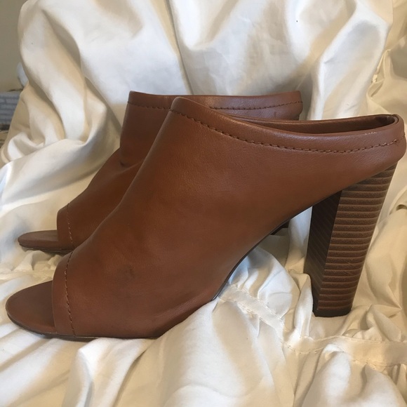 Target Heels - Picture 2 of 5